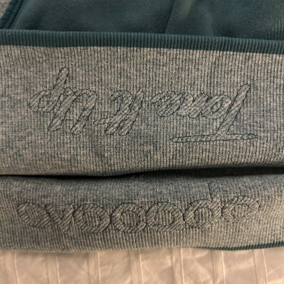 Tone It Up X Avocado sports top - Picture 4 of 4